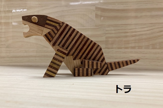 ベニヤクラフト・トラ